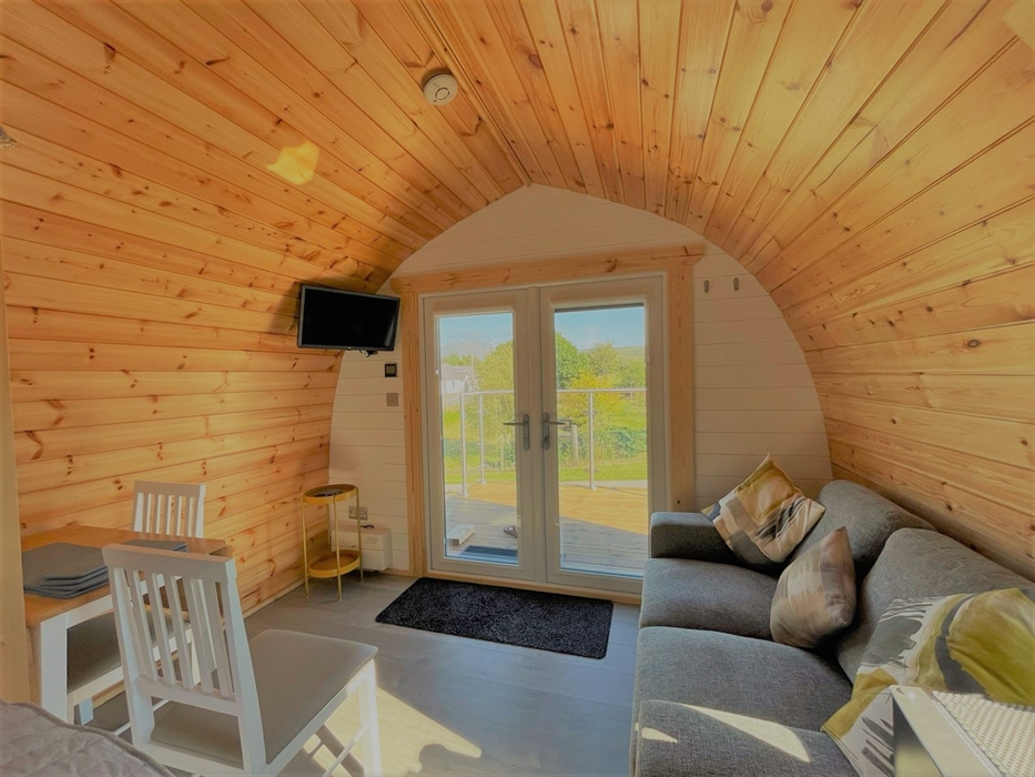 Burnbank Glamping Pod, Acharacle – Self Catering 