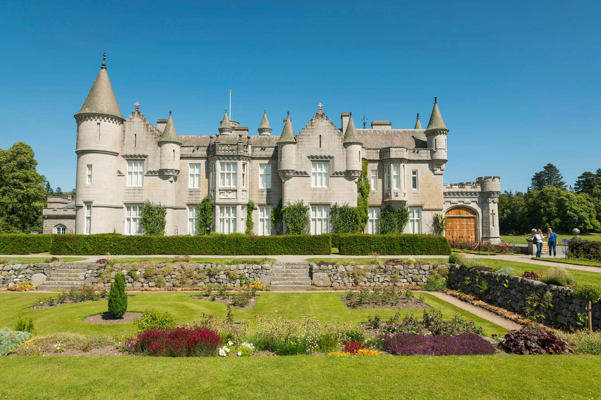 balmoral castle tours from aberdeen